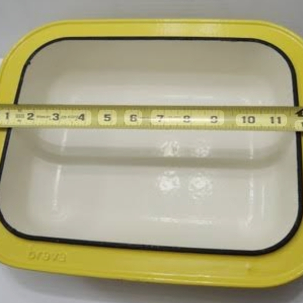 Sunny Yellow Cookware Set - Picture 6 of 7